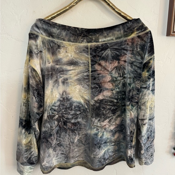UMGEE TIE DYE VELVET OFF THE SHOULDER / ONE SHOULDER LONG SLEEVE TOP - Picture 5 of 6